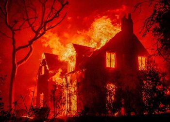 California homeowners allege home insurance companies colluded to deny coverage