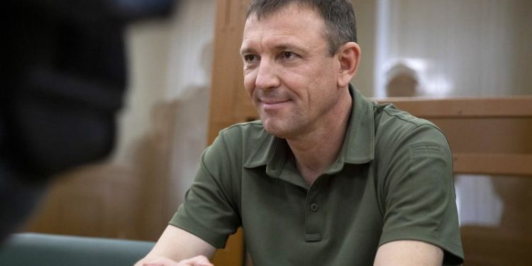 Russian general ousted after criticizing military top brass to return to battle – in charge of notorious unit of ex-convicts