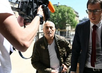 Trial of gang accused of robbing Kim Kardashian at gunpoint opens in Paris