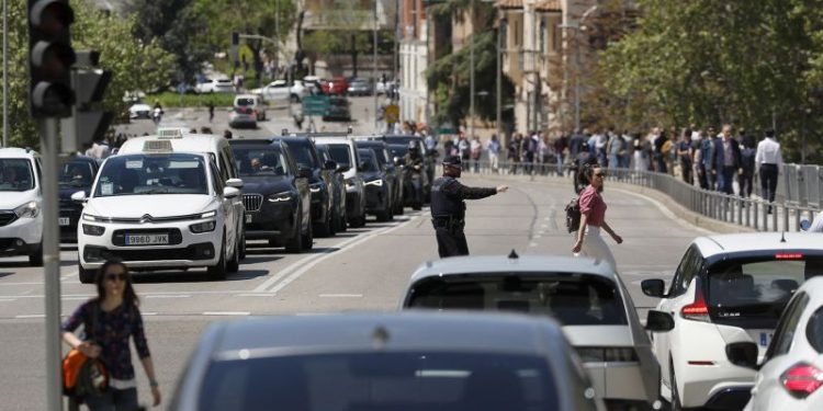 Spain and Portugal hit by major power outage, halting trains and flights and wiping out traffic lights