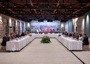 Ukraine and Russia begin large-scale prisoner exchange, source says