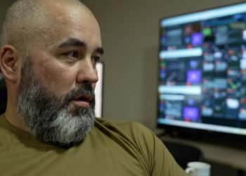 Ukrainians on front line say Russians keep breaking Putin’s ceasefire