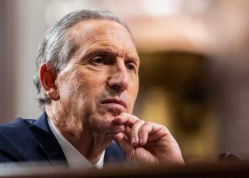 Howard Schultz says he ‘did a cartwheel’ when Starbucks CEO Niccol coined ‘back to Starbucks’ strategy