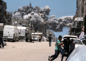 Trump tells Netanyahu to end Gaza war and stop Iran threats, source says, as US ramps up pressure on Israel