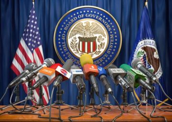 Why Does the US Federal Reserve Raise and Lower Interest Rates?